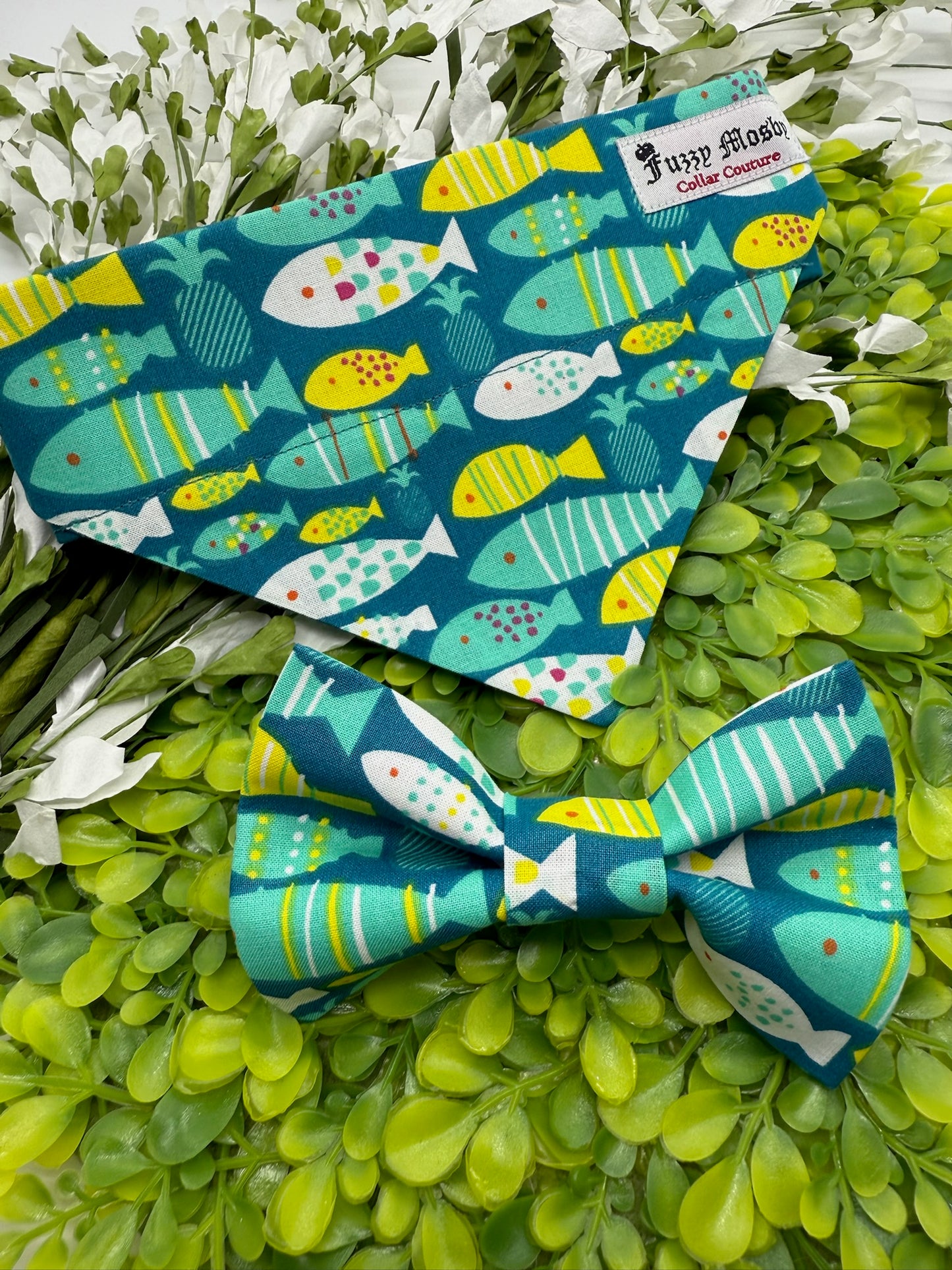 Tropical Fishies Slide-on Bow-tie