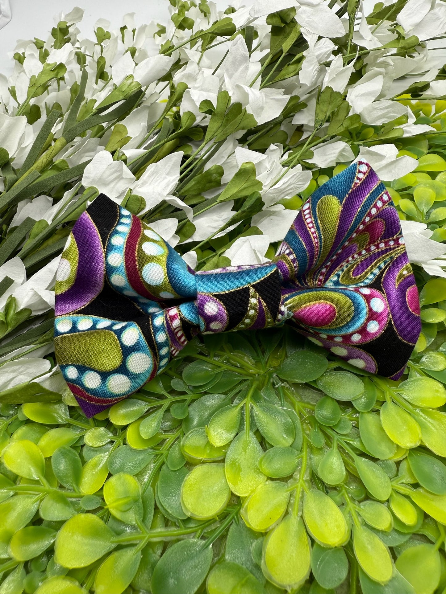 Multicolored Paisley Slide-on Bow-tie