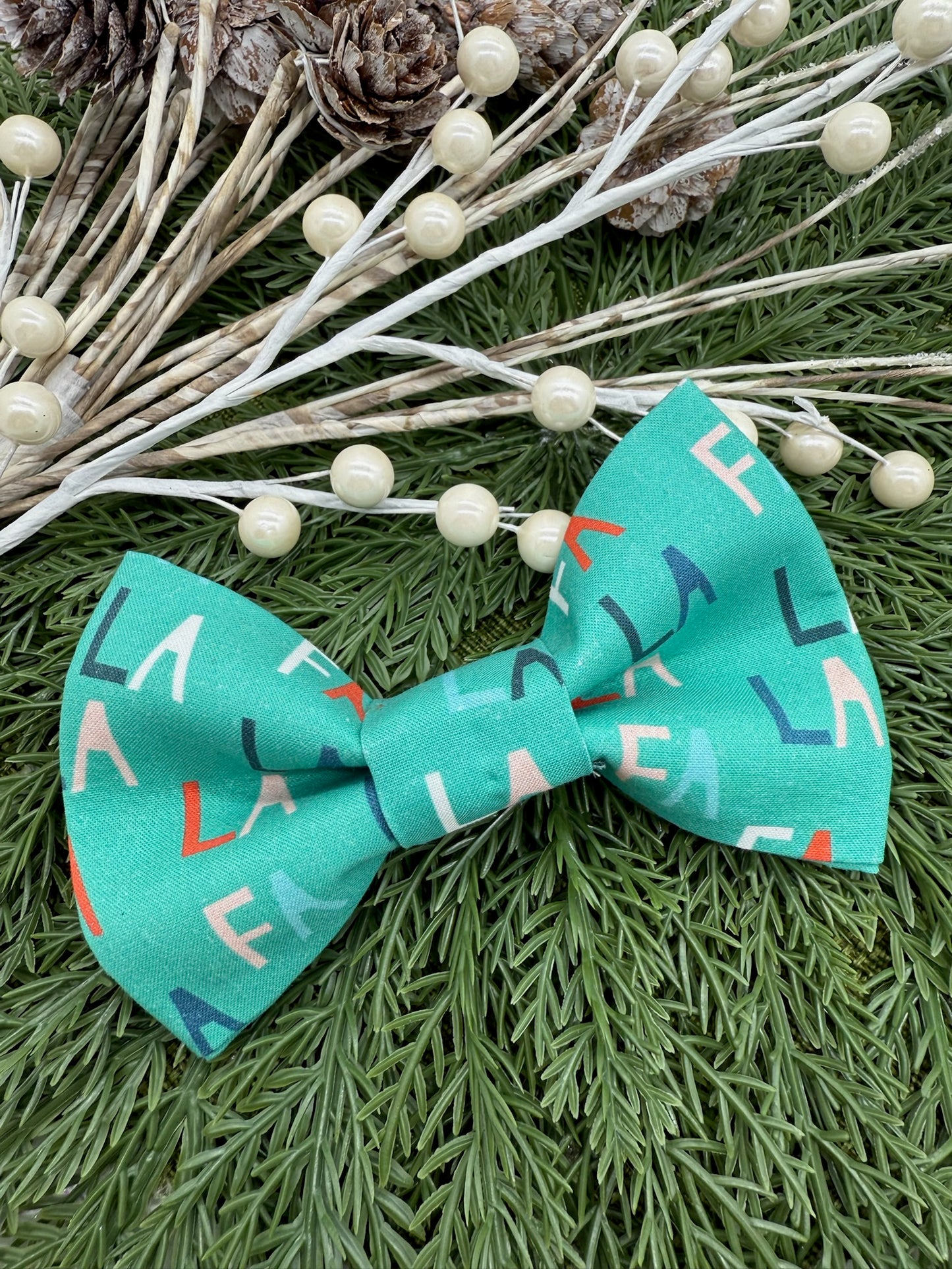 FA LA LA Slide-on Bow Tie