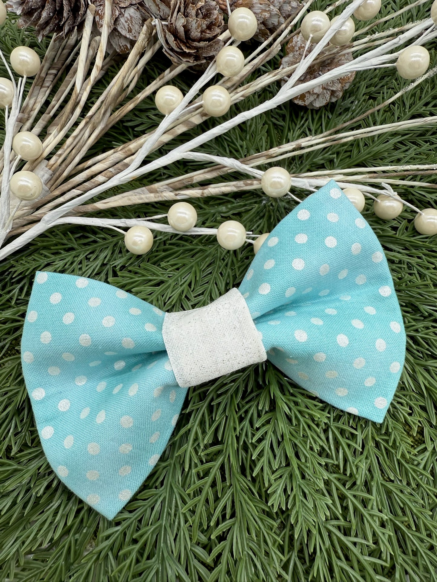 Baby It’s Cold Outside Slide-on Bow-tie