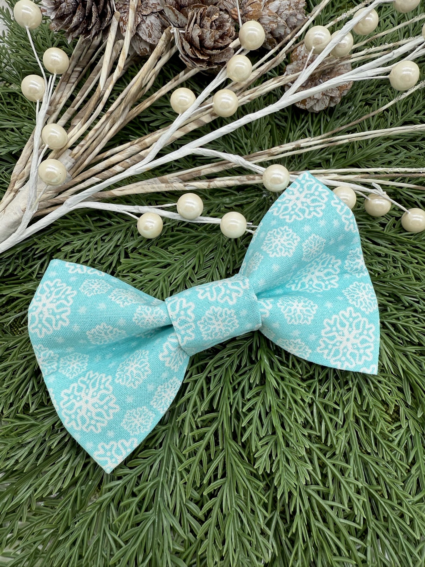 Merry Pupmas Slide-on Bow-tie