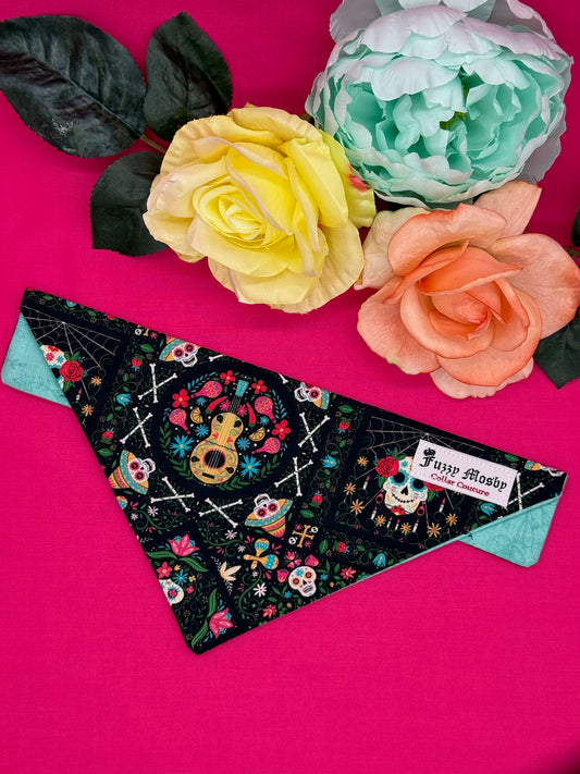 Feliz Día de los Muertos Slide-on Bandana
