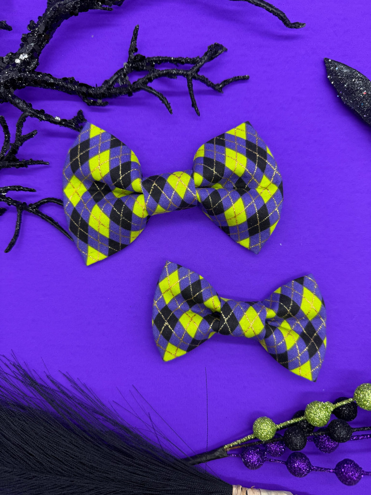 Hocus Pocus Plaid Slide-on Bow-tie