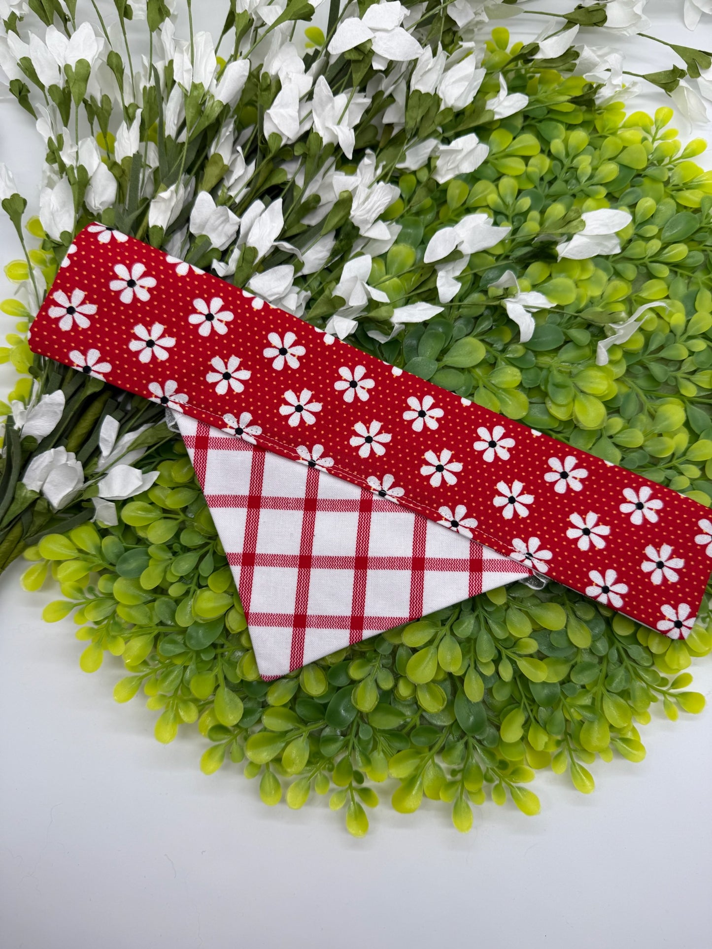 Lil’ Miss Daisy Slide-on Bandana