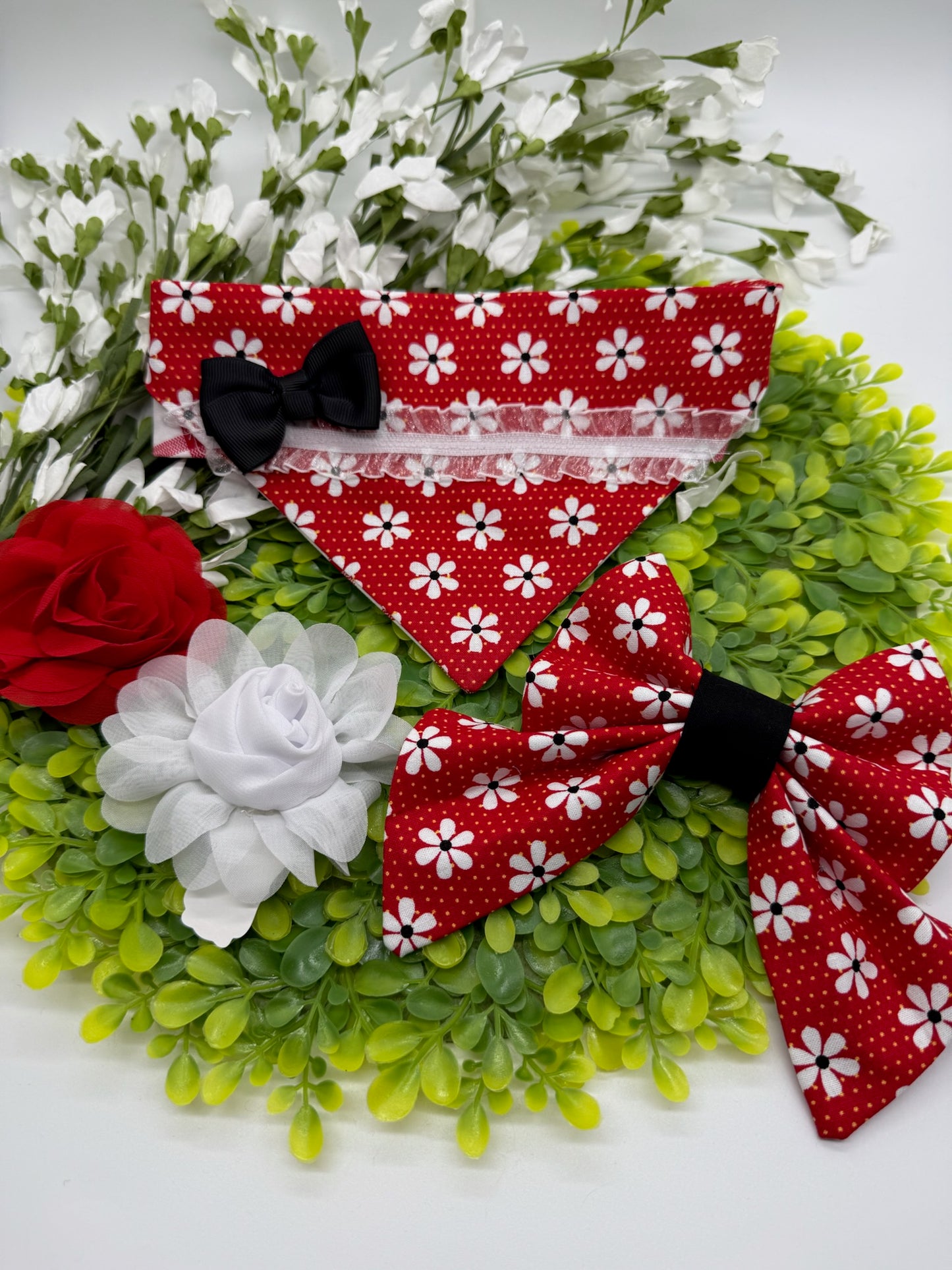 Lil’ Miss Daisy Slide-on Bandana