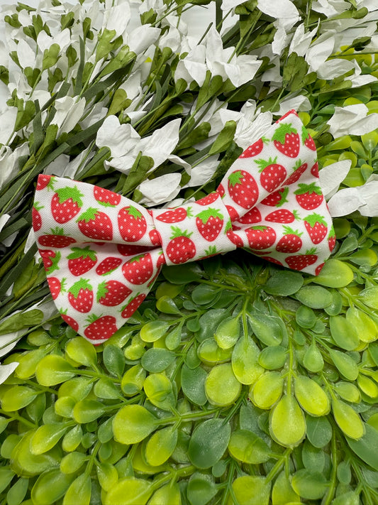 Strawberry Shortcake Slide-on Bow-tie