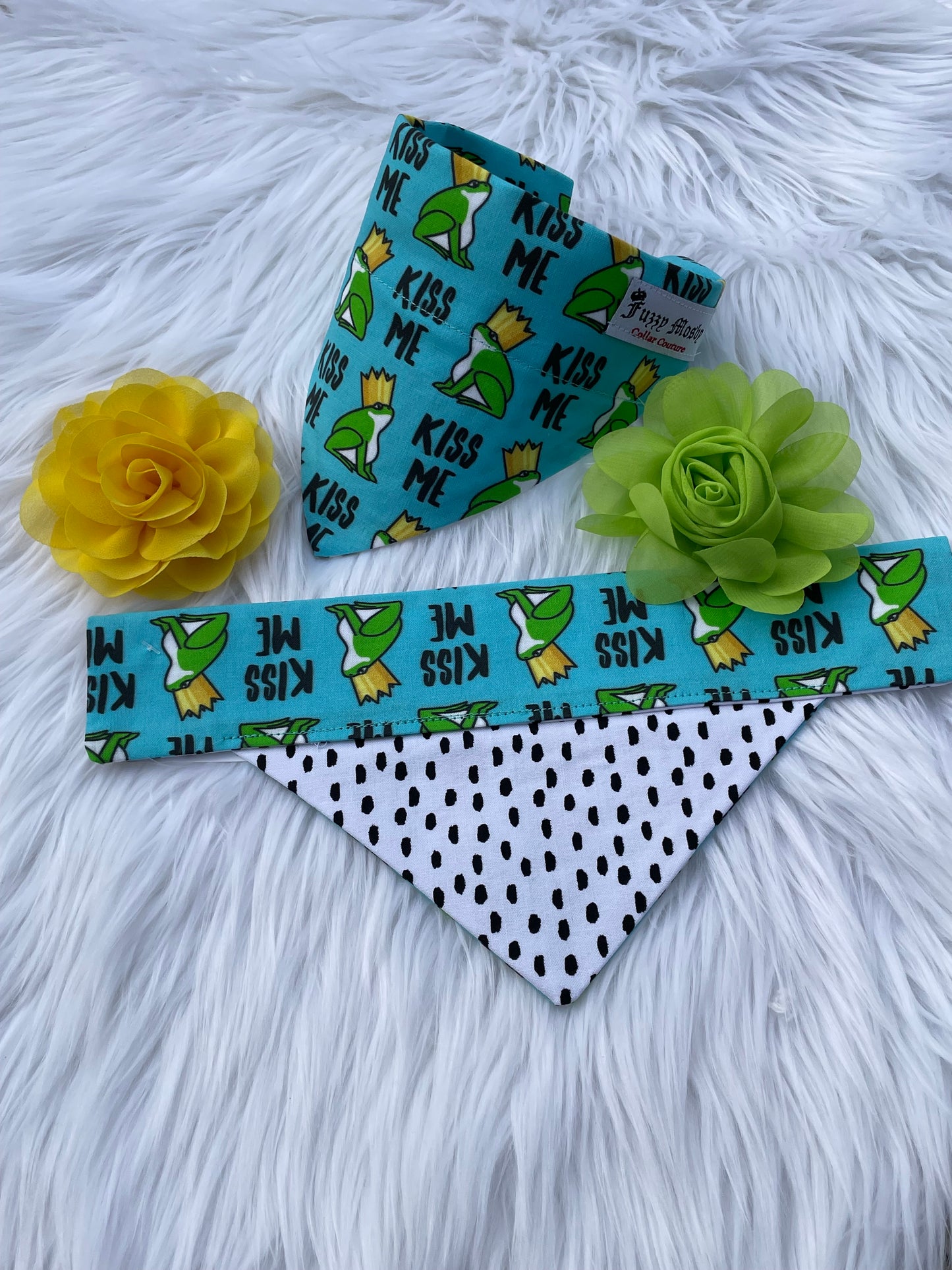 Kiss Me Slide-on Bandana