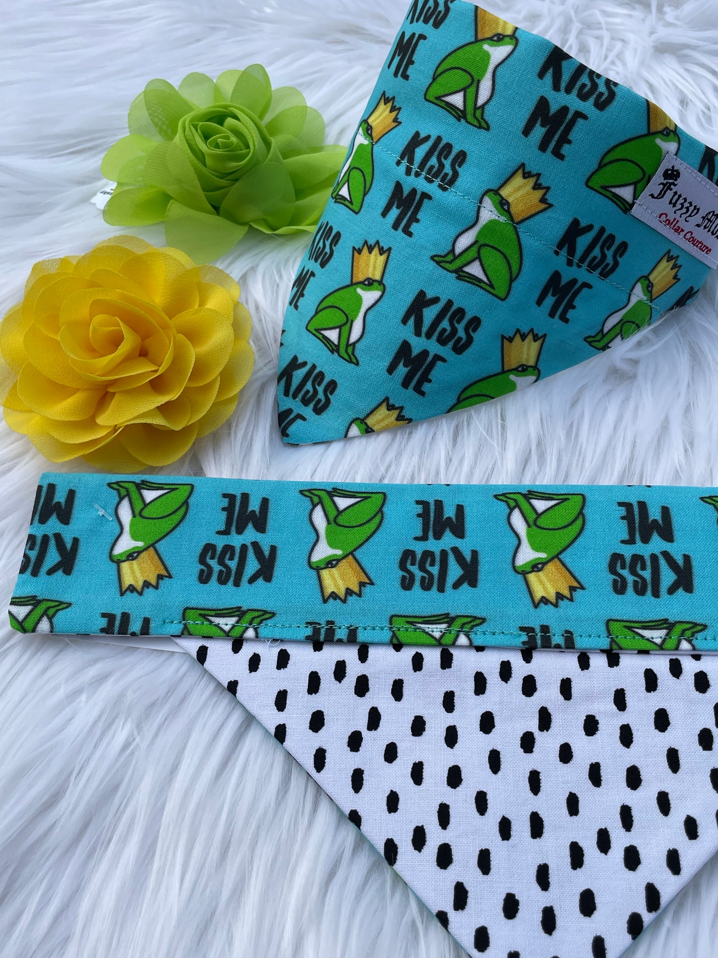 Kiss Me Slide-on Bandana