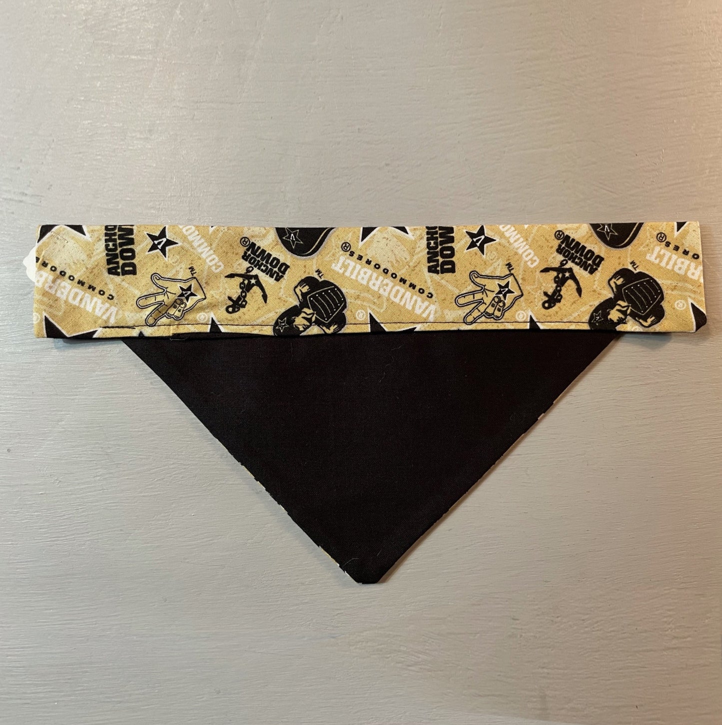 Team Spirit: Vanderbilt Commodores Slide-on Bandana